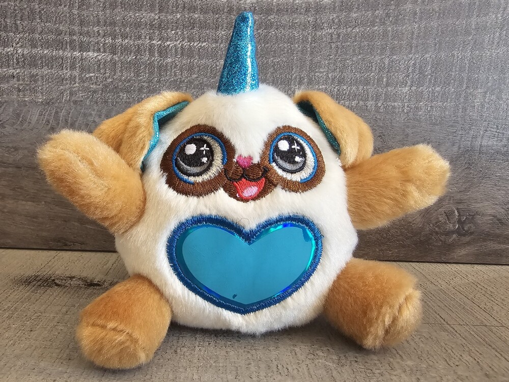 Puppycorn Penny Pug Plush 4"Plush Stuffed Animal Puppy Dog Zuru Blue Heart